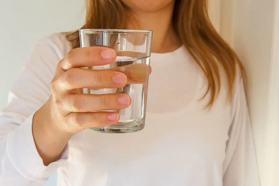 hidratacion-para-bajar-el-peso-compressed Hidratación profunda para conseguir una operación bikini saludable.