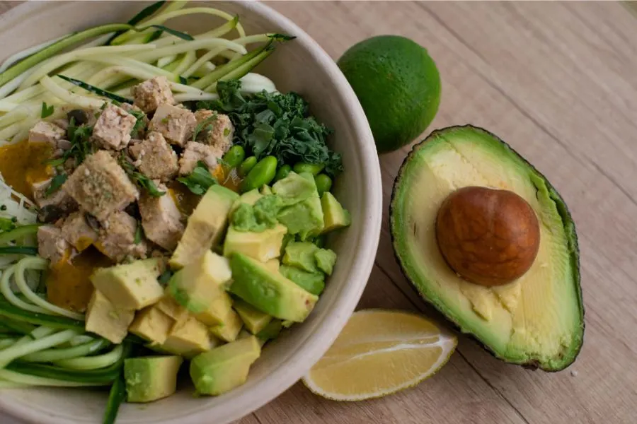 nutricion-personalizada-para-operacion-bikini-compressed La importancia de una buena nutrición para tener una operación bikini saludable este verano.
